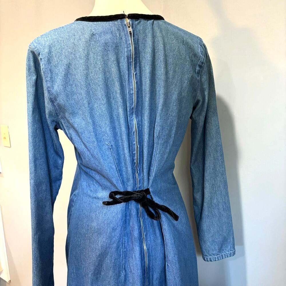 VTG Blue Denim Maxi Dress Long Sleeve Pleated Modest Farm Tradwife, Size 8 - Picture 2 of 7